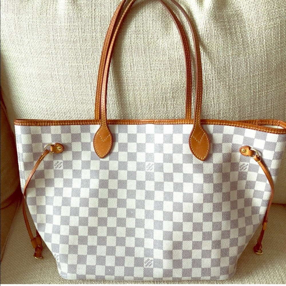 Louis Vitton Neverfull MM bag
